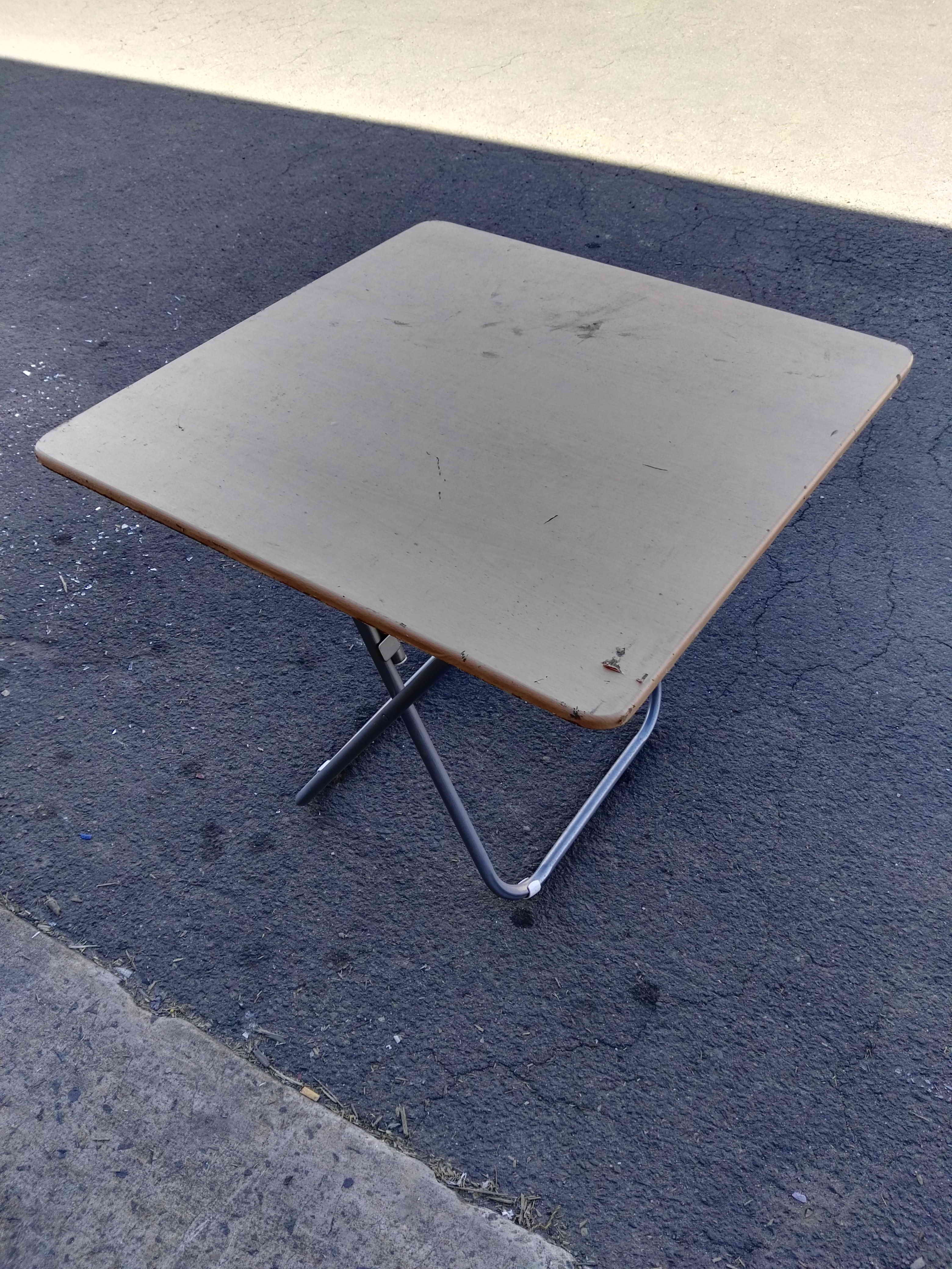 E3M, 13898, 80*80 Square Table