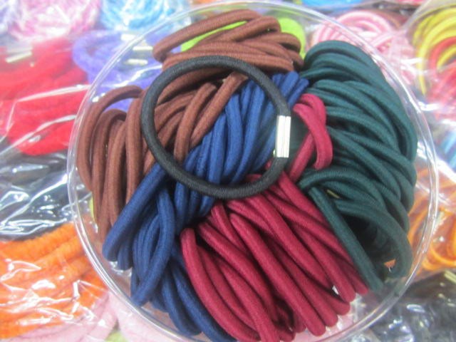 E14L,$1.99,Hair Elastics (Red, Blue, Brown, Green, Black)(40 pcs)