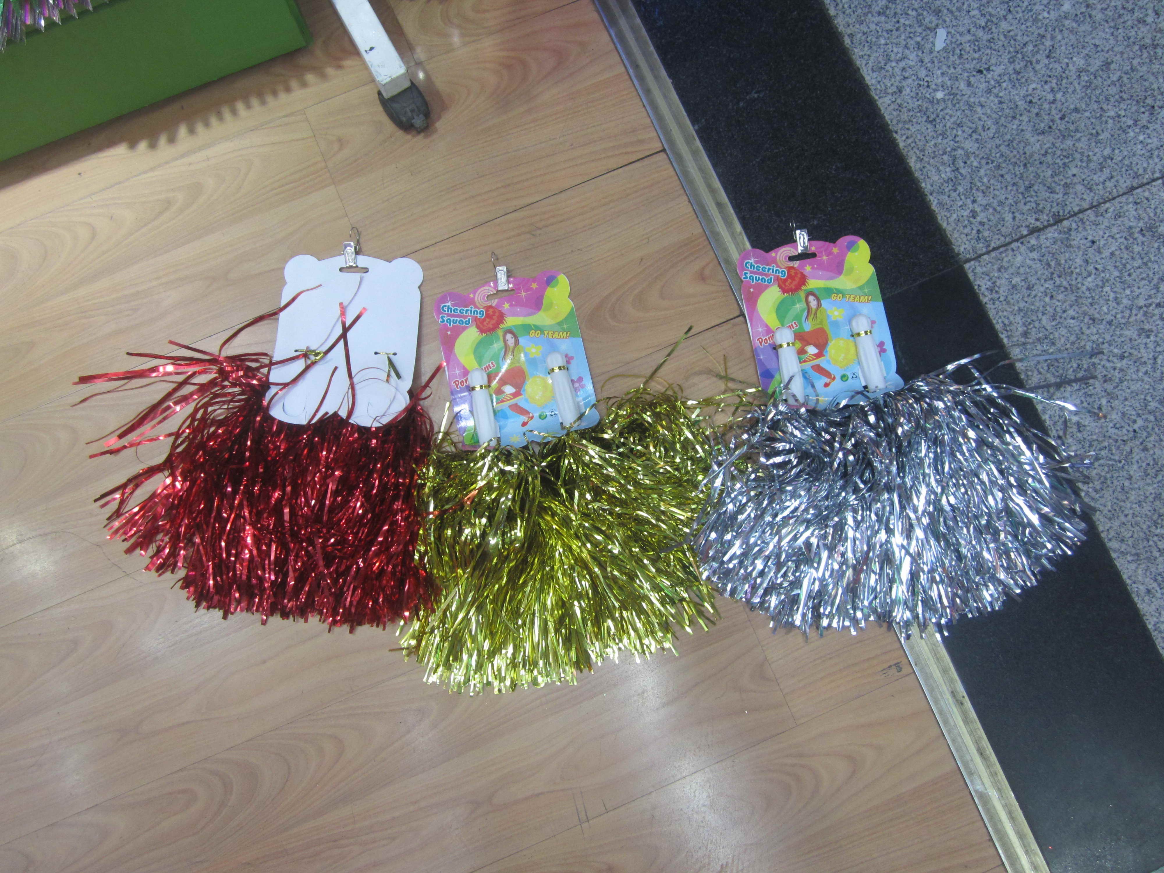 E11L, 24576, party pom pom