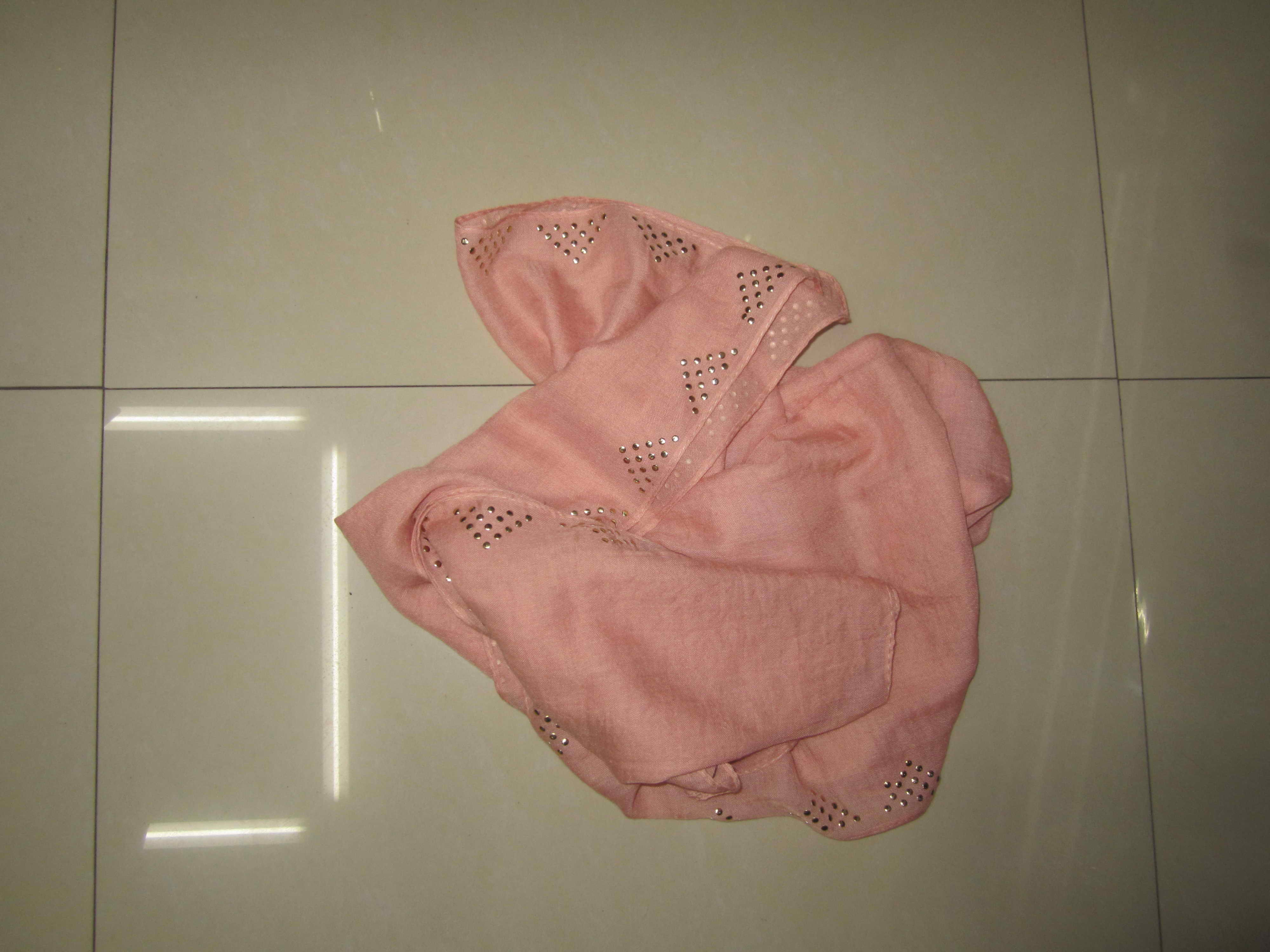 28035, scarf