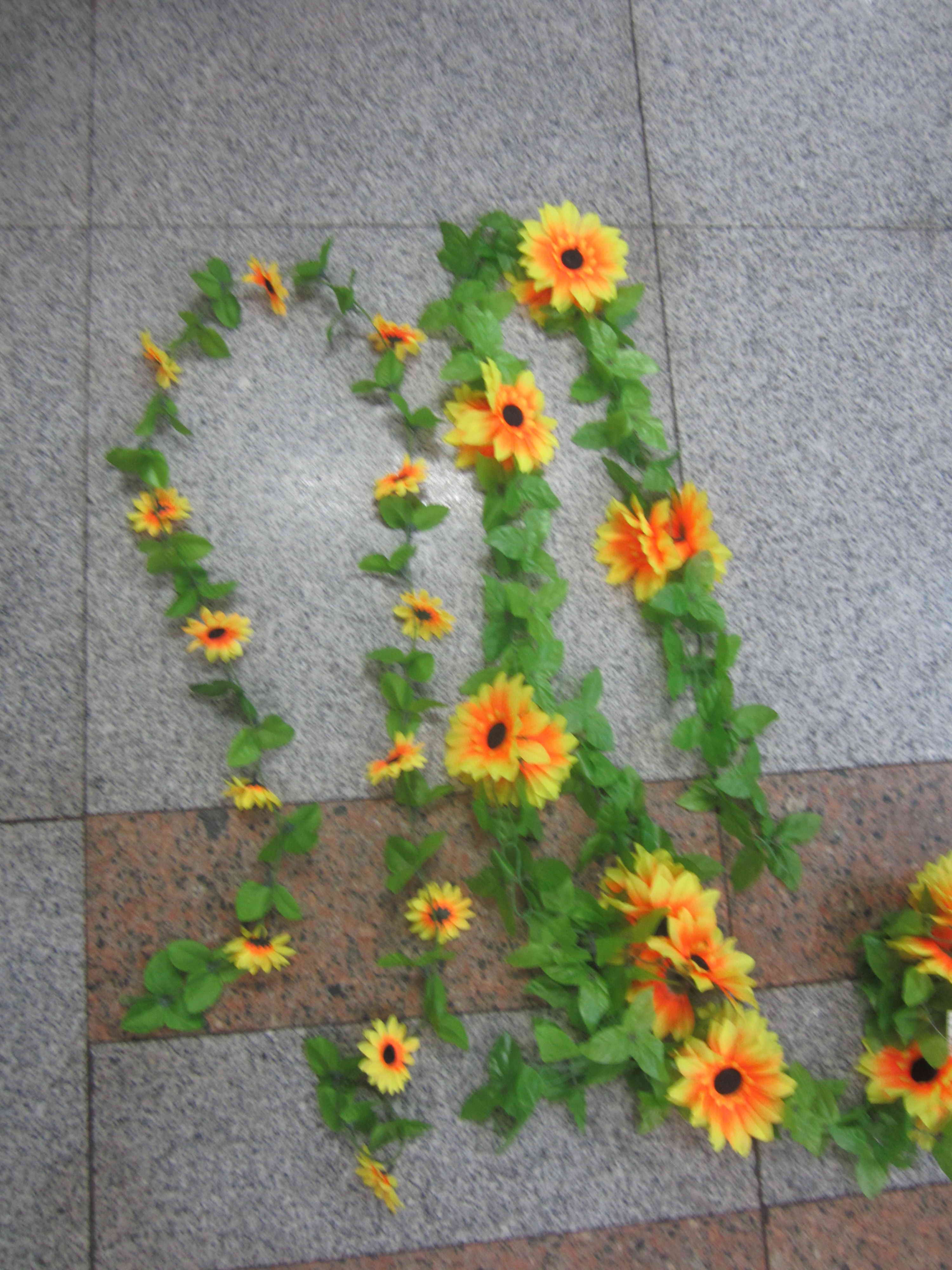 D17L, Deco big sunflower vine 2.1M