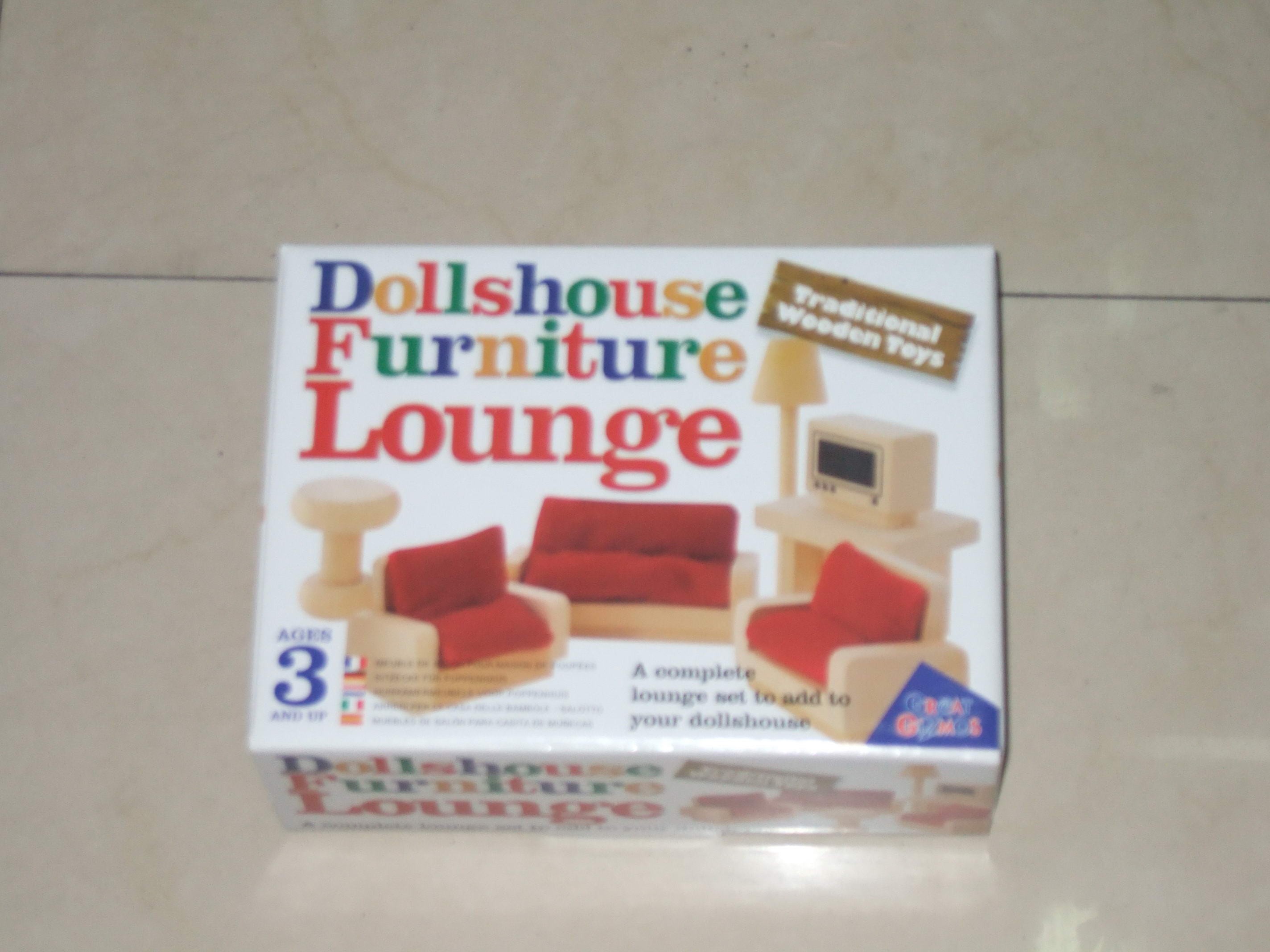E4L,$8,Dolls House Furniture - Lounge room