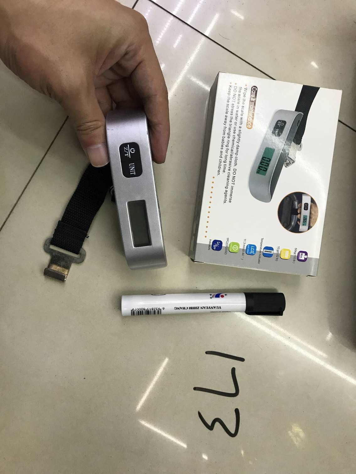 F7L, 57132, luggage scale