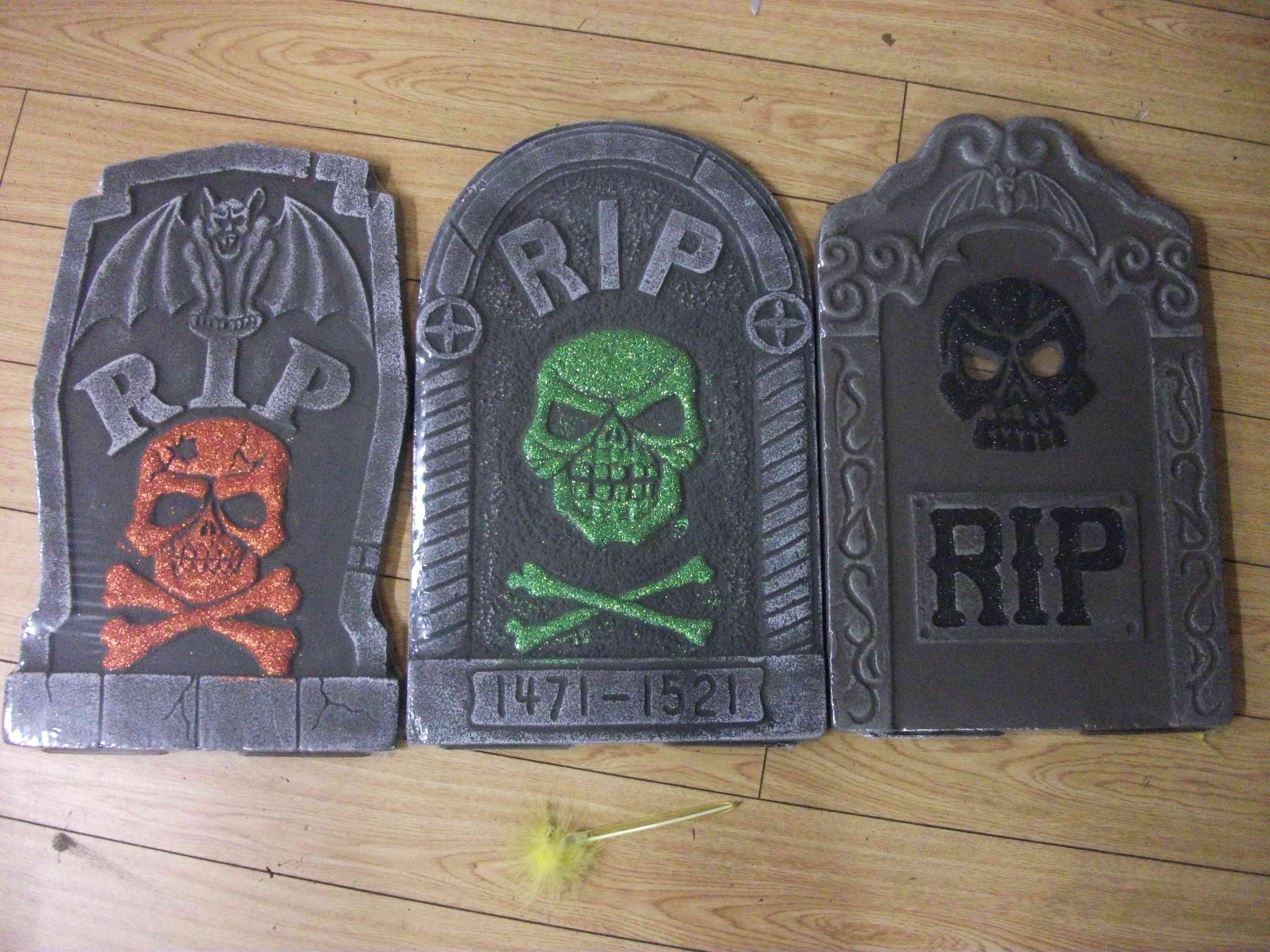 3 asstd tombstones w/glitter wording