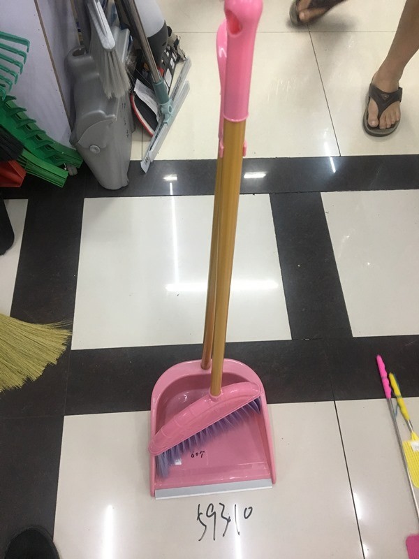 D12T, 59310, broom & dustpan set
