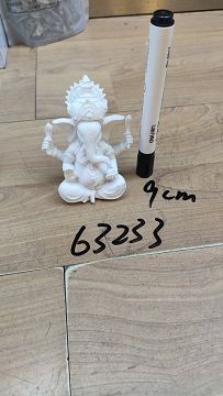 B7M, 63233, Ganesha sitting sculpture white 9cm