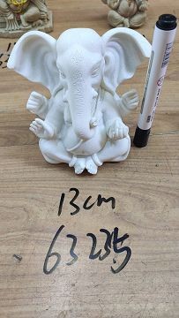 B7M, 63235, Ganesha sitting sculpture no hat white 13cm