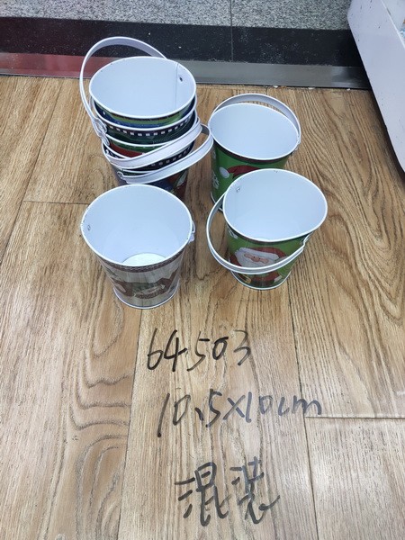 25X23 A, 64503, Xmas bucket 10.5*10cm