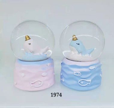 67140. crystal ball narwhal