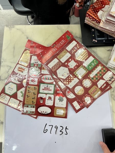 25X21, 67935, Xmas Gift Tag Stickers