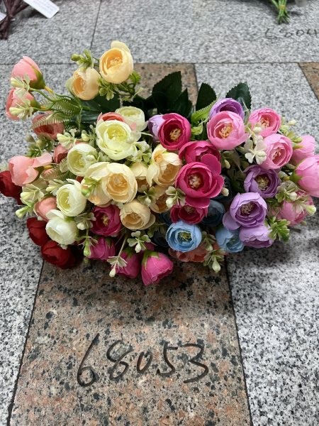 C17M, 68053, Pearl Tea Rose 10-Head
