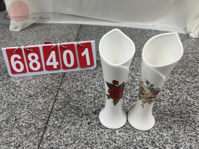 E8L, 68401, Ceramic Vase D5.5*H18.2cm
