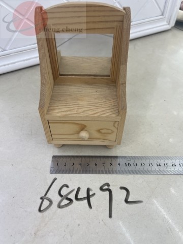 F5L, 68492, Wooden Jewelry Box With Mirror H:16CM