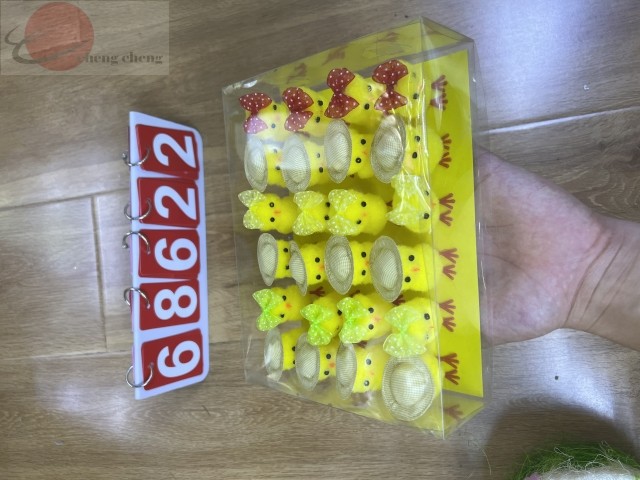 26E2, 68622, Easter Chicken 24pcs