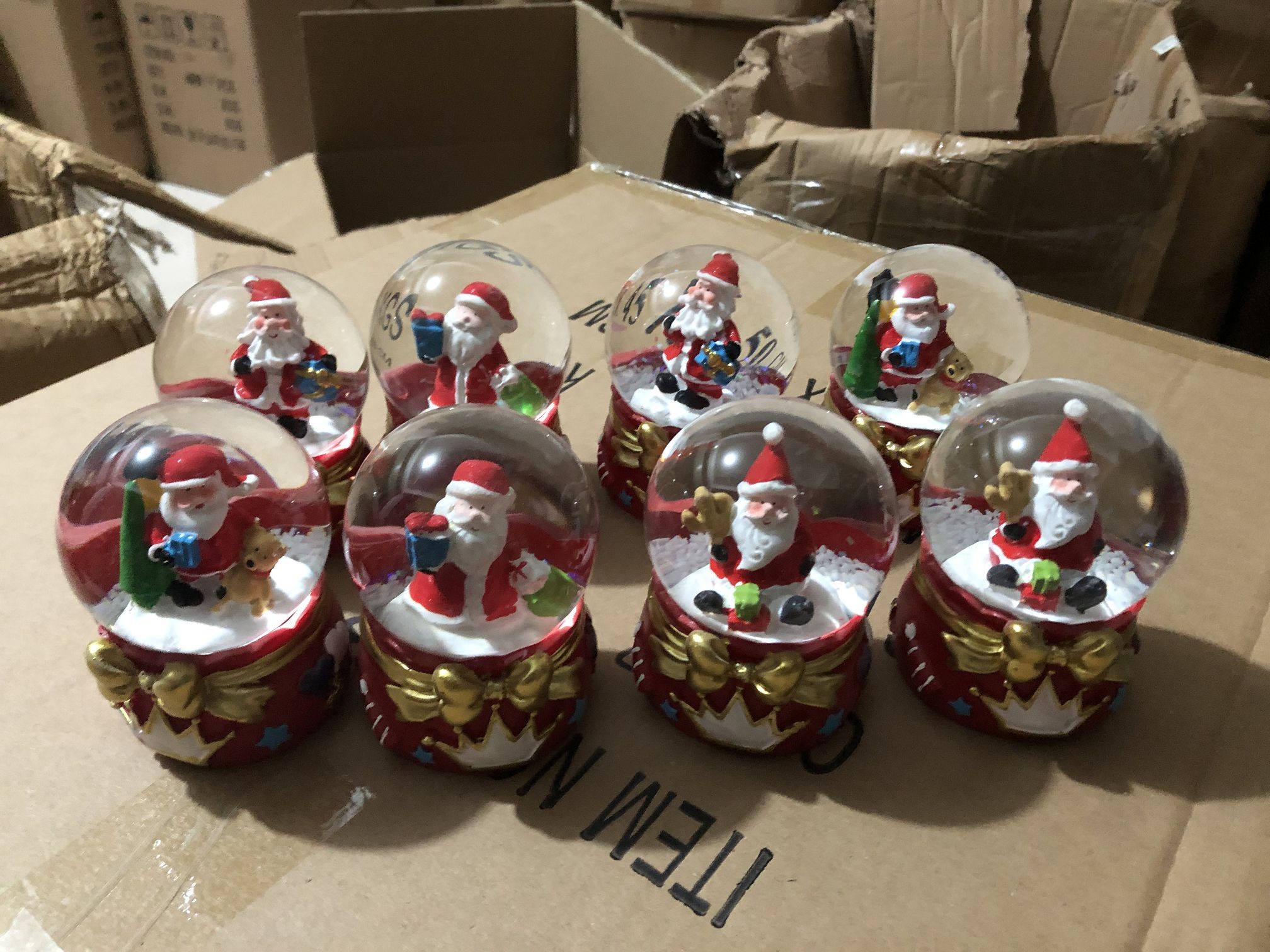 68698, Xmas Waterball