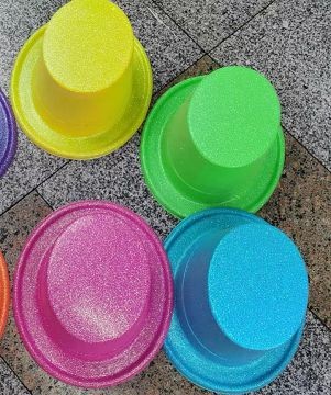 K1H, 70254, Party Hat Glitter 28*24*12