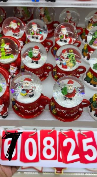 70825, Xmas Snow Globe 4.5cm No Light
