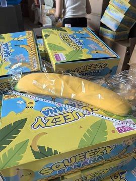 70965, Squishy Banana 40cm