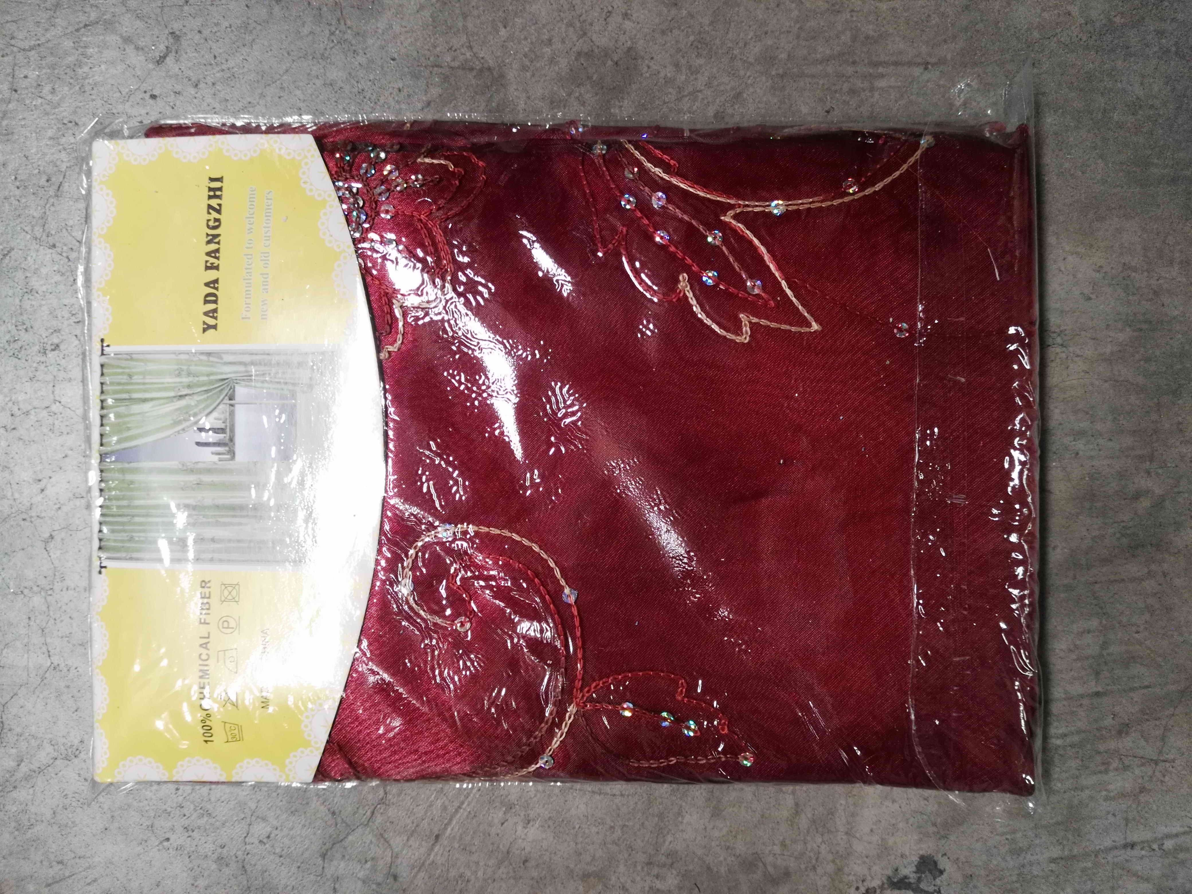 D13L, curtain