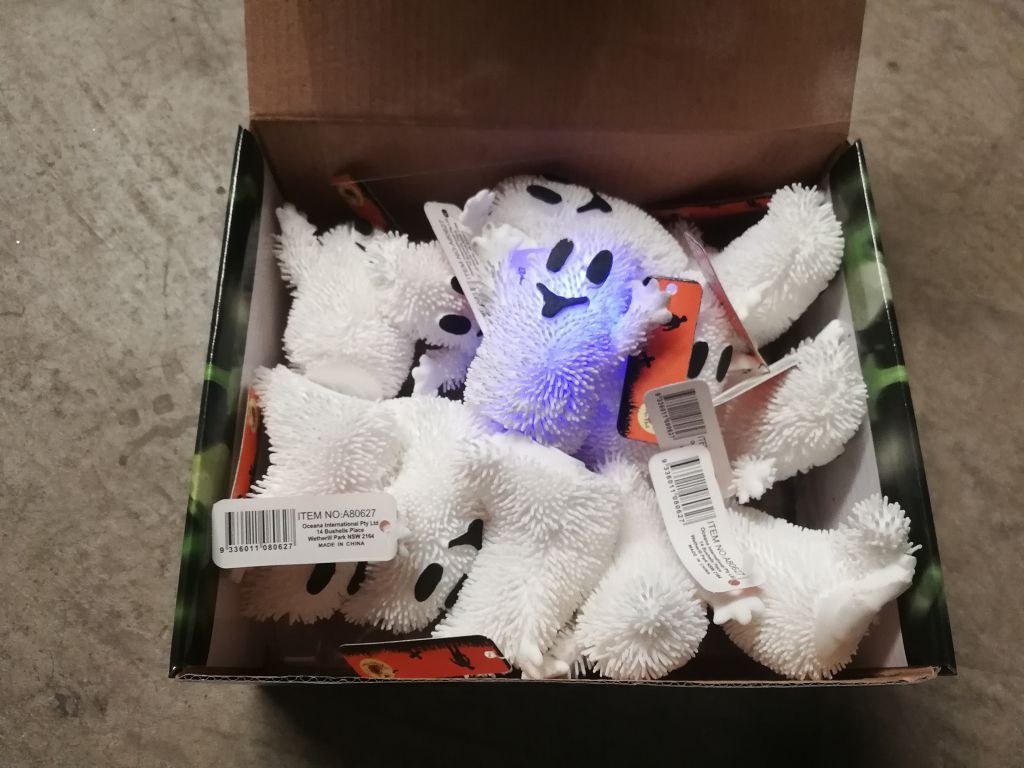 H6, SKU303 SQUISHY LIGHT UP GHOST
