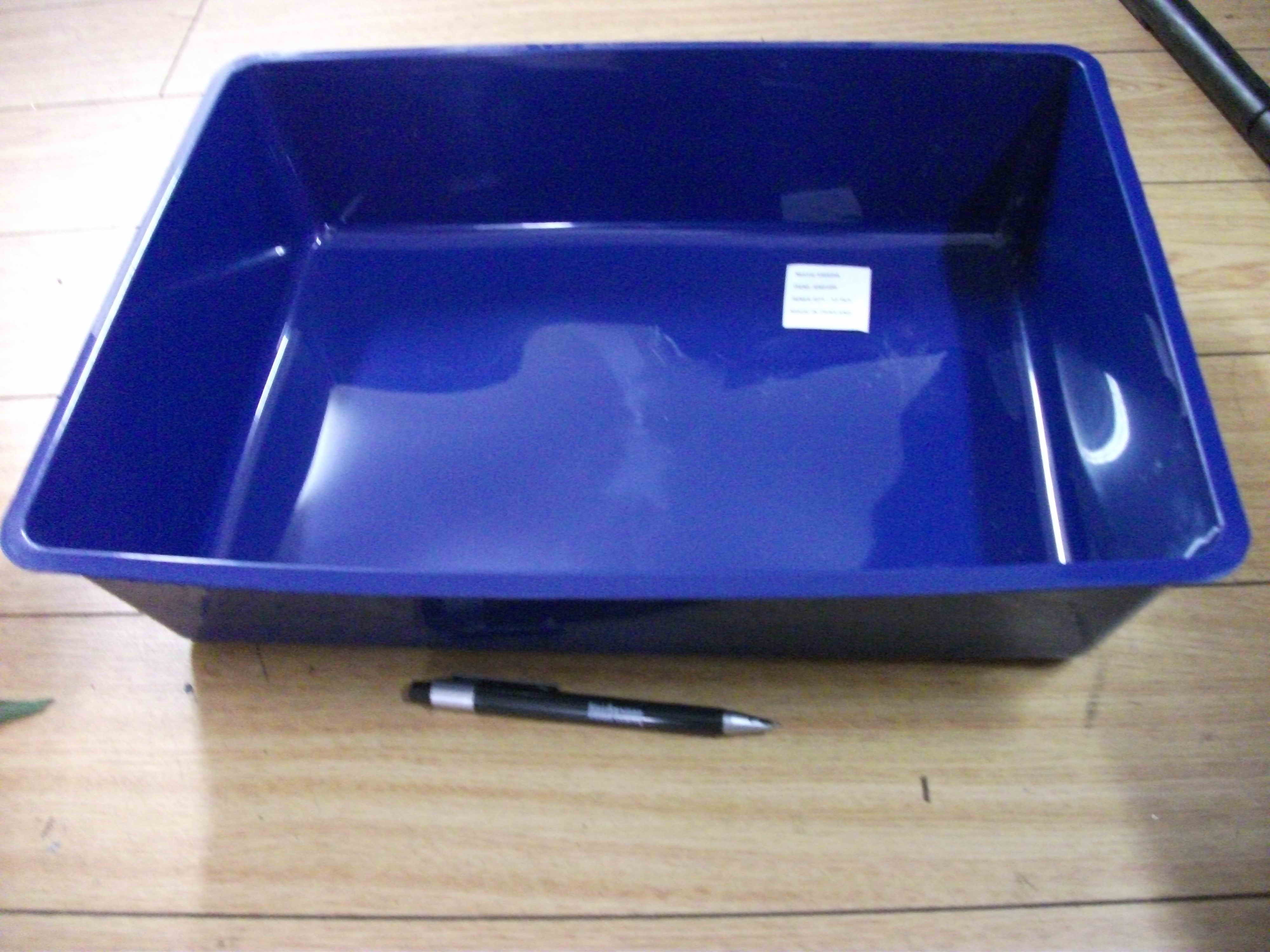 CAT LITTER TRAY 30x40x10cm