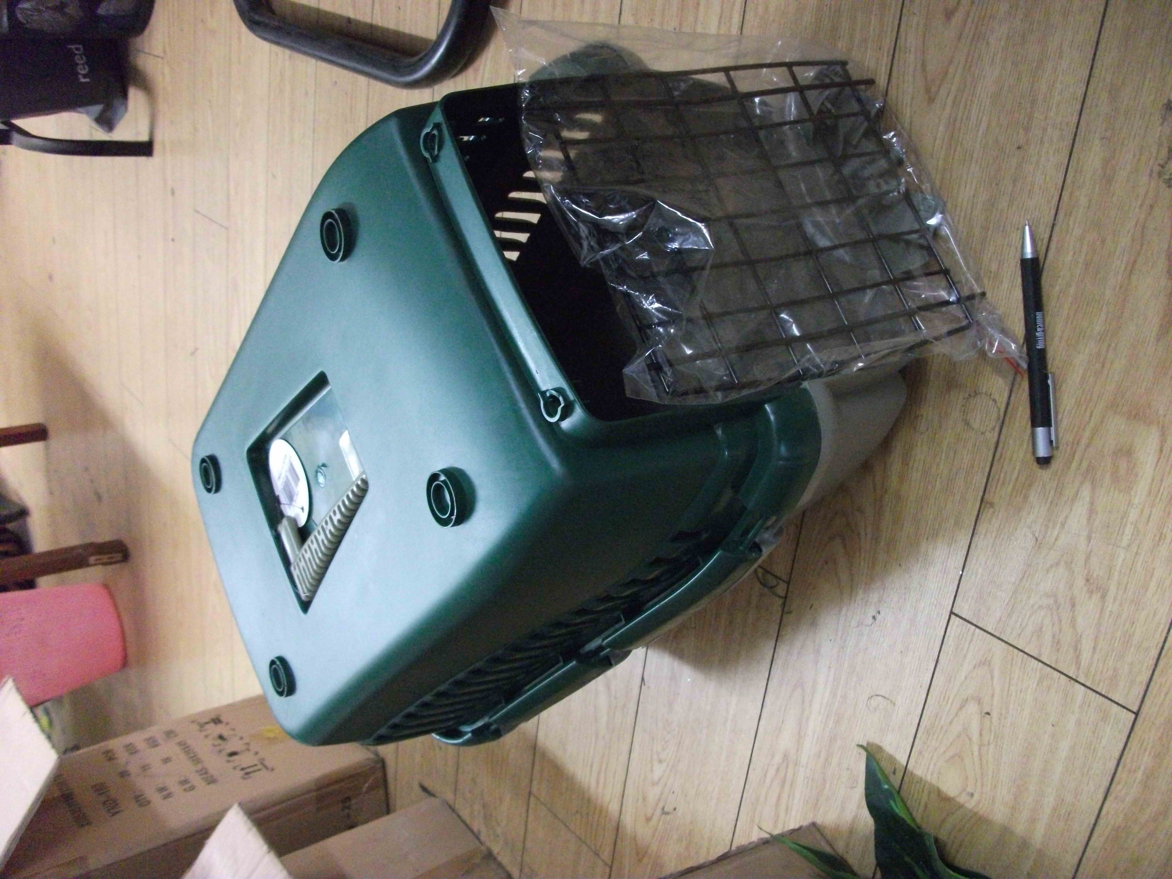 PET CARRIER, GREEN, BLUE, RED