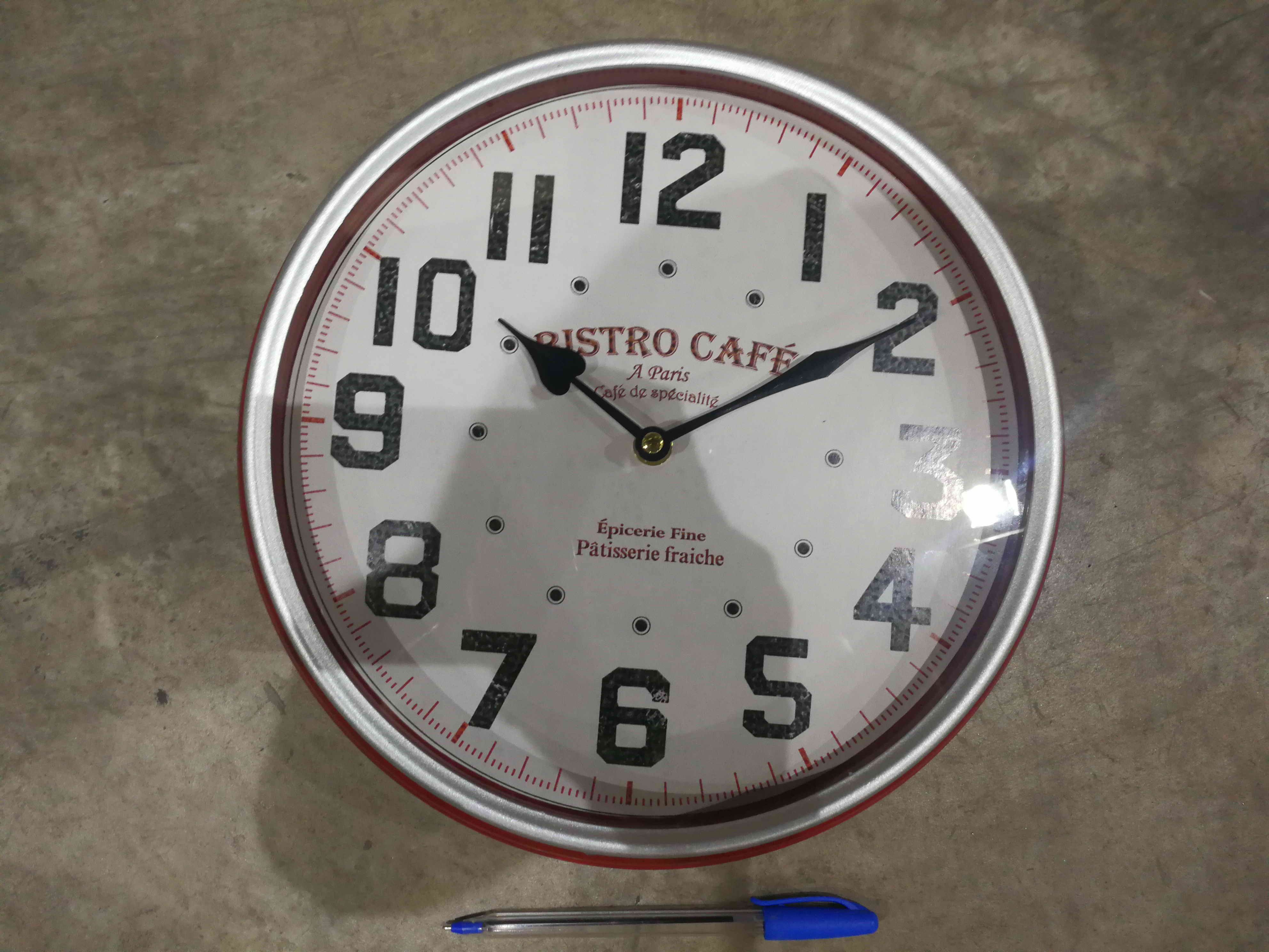 Classic metal wall clock(blue)