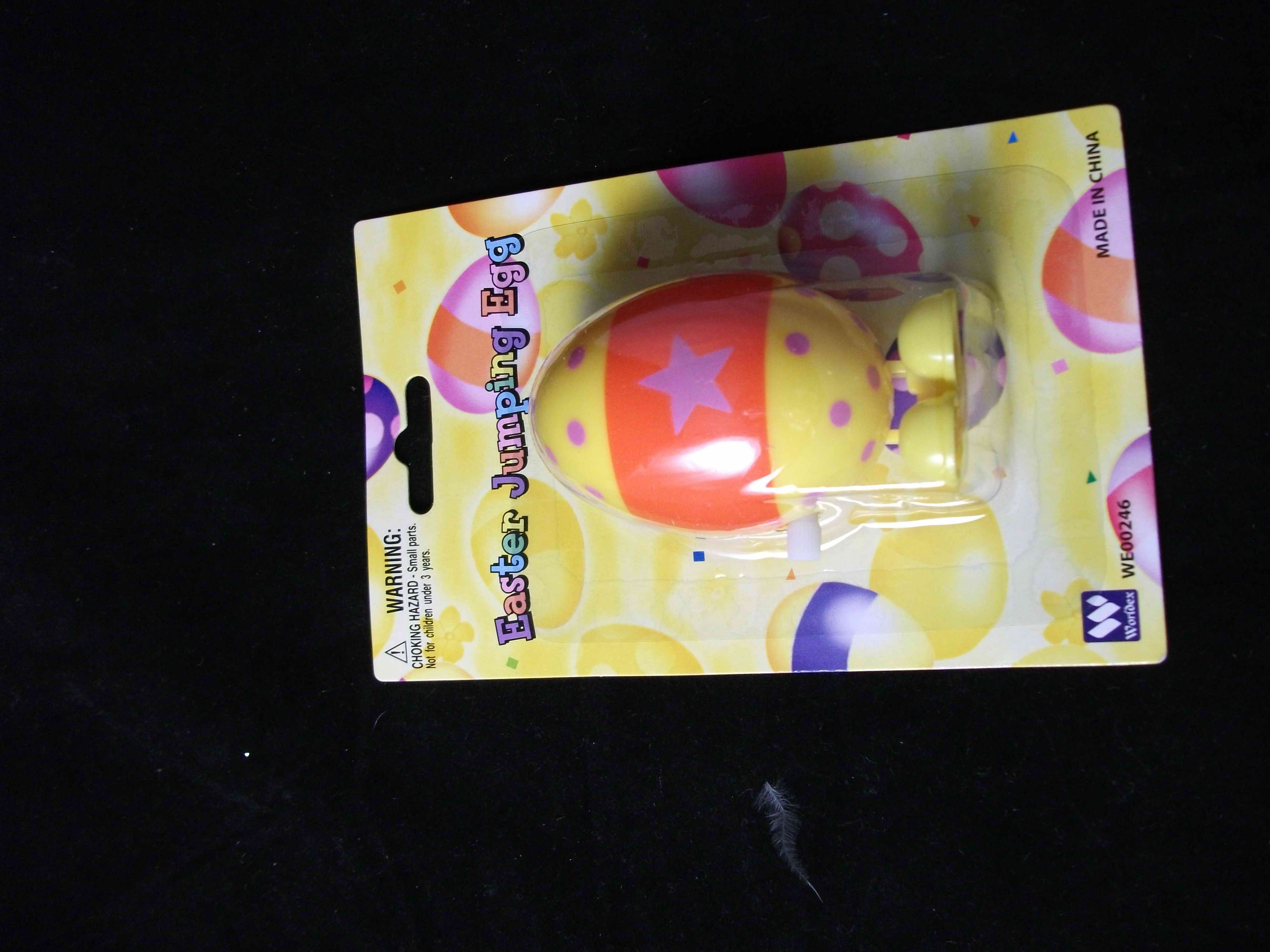 WIND UP WALKING EASTER EGGS CARDED