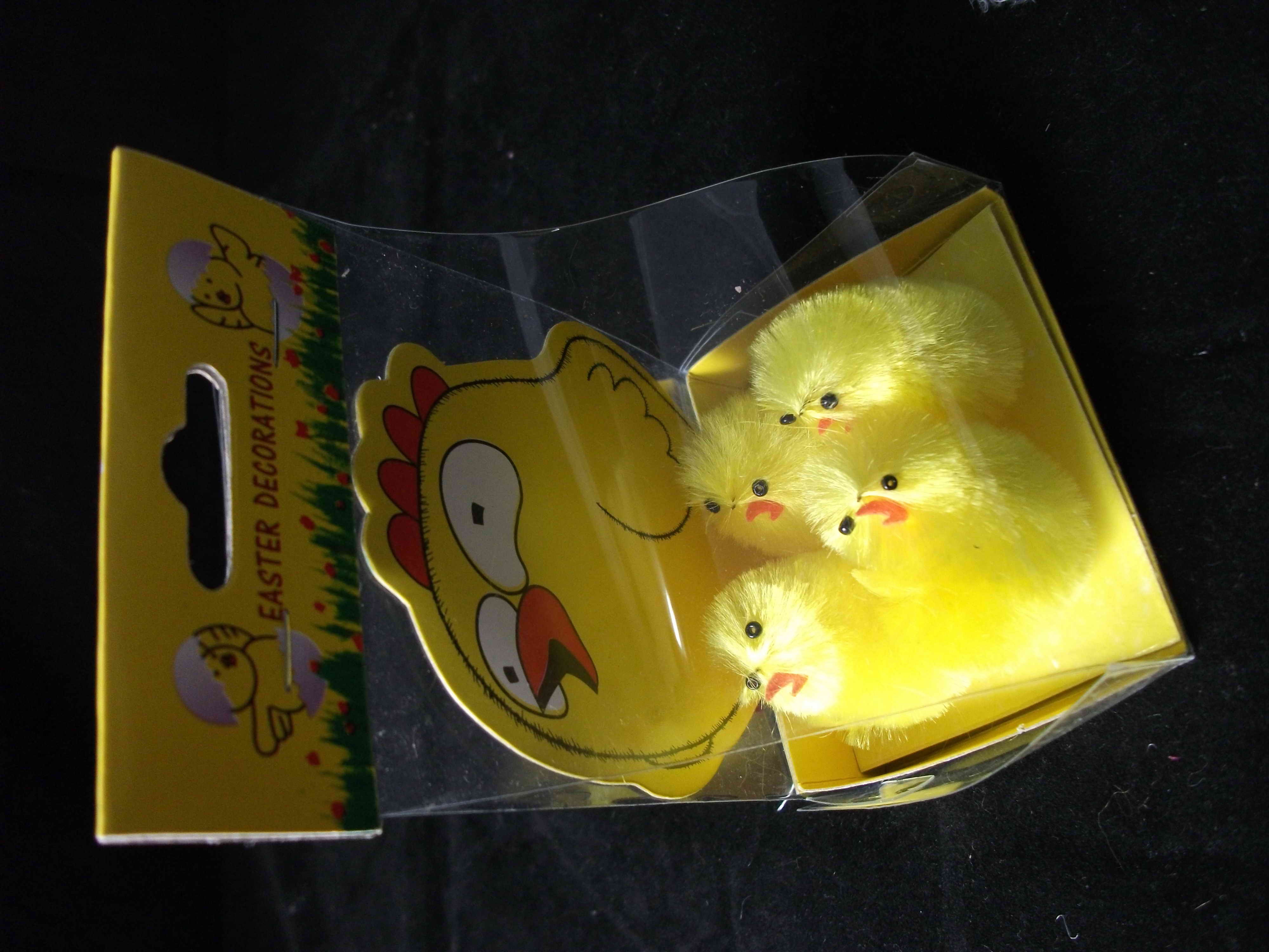 SET 4 EASTER CHICKS (5.5CM)