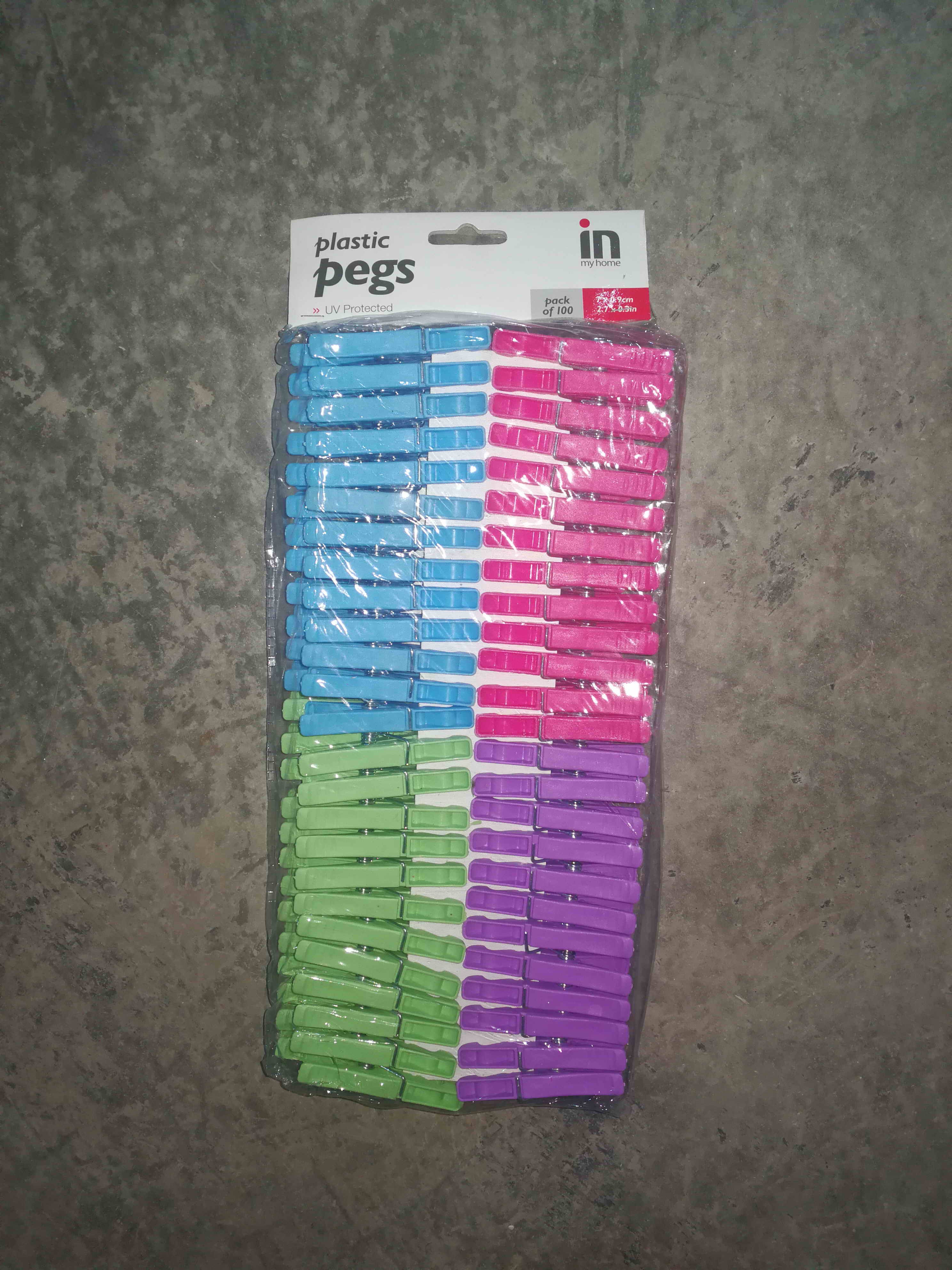 100 PEGS