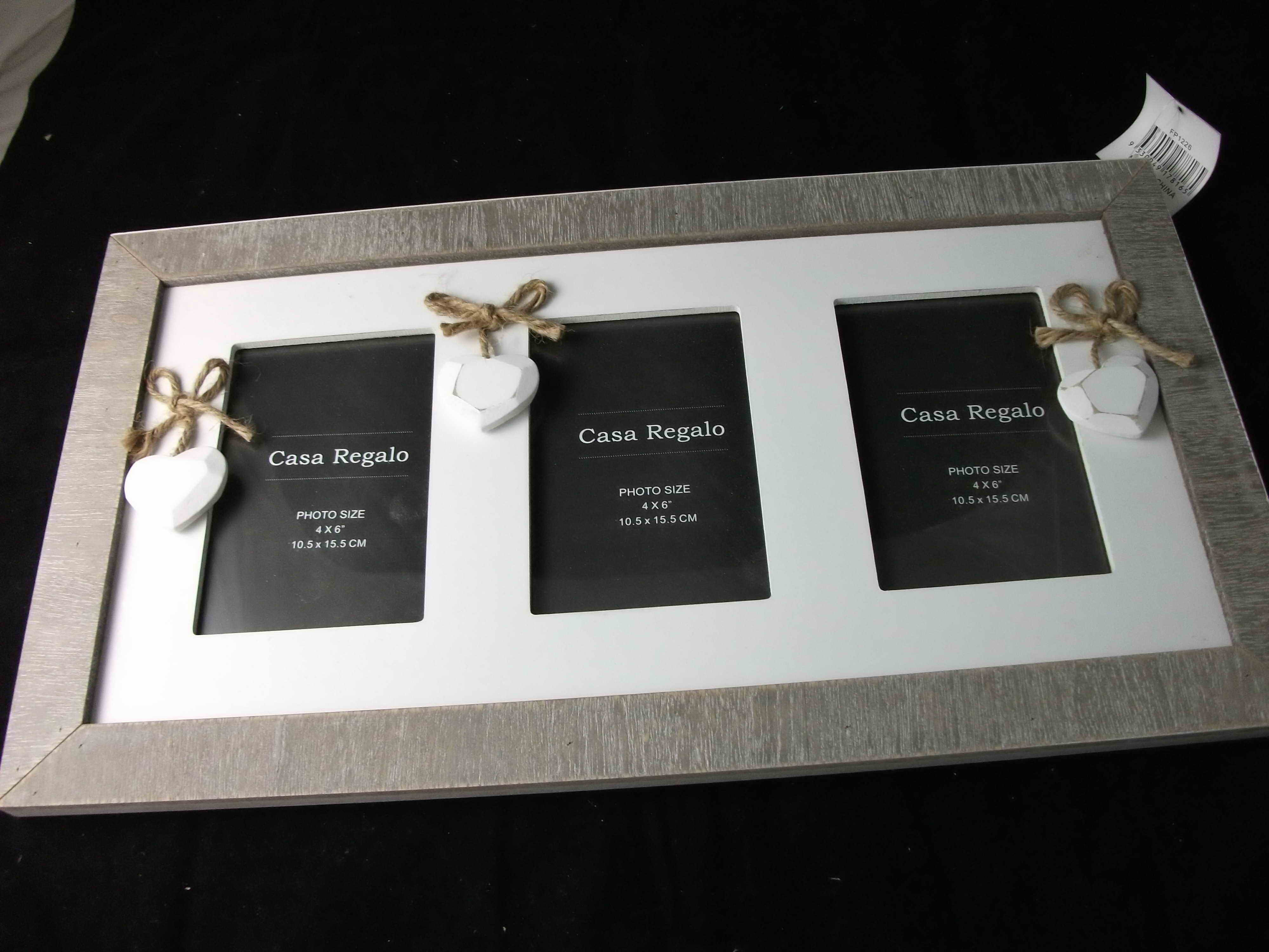 48x26cm NAT 3-4x6" COLLAGE W/HEART DECOS