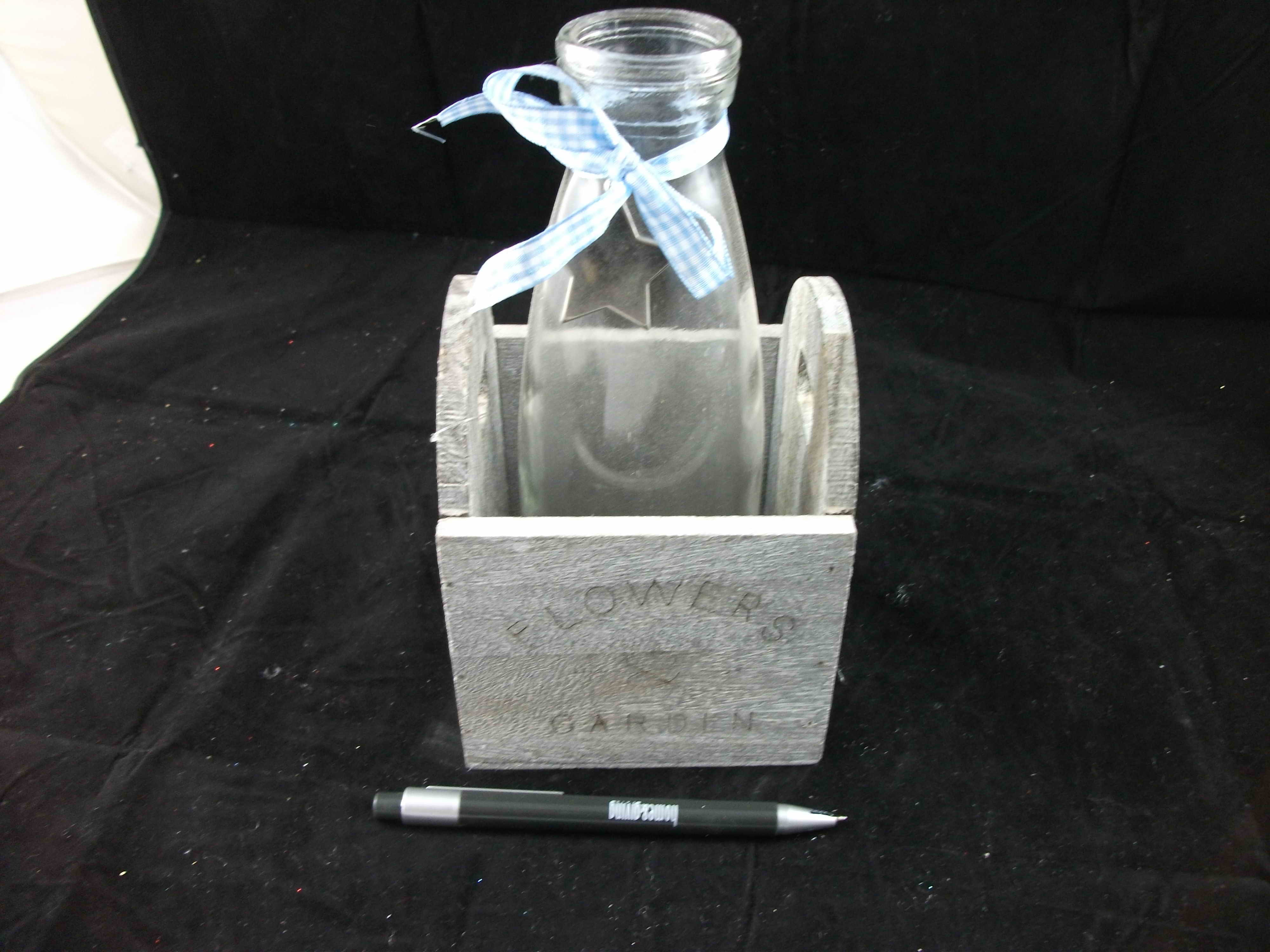 SINGLE GLASS FLOWER JAR  WOOD