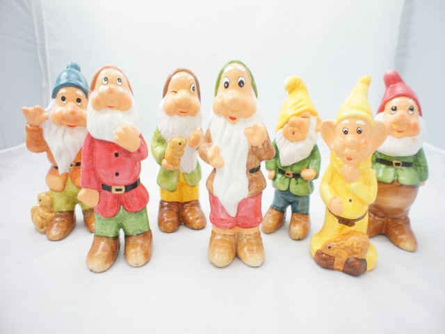 7 DWARF CNOMES 7 ASST 23CM
