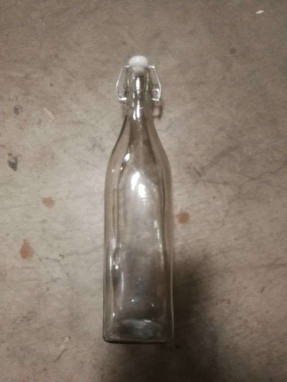 C5M, HG99D, glass water bottle clear