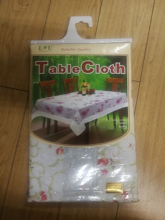 IUT007, Table Cloth 137x183cm