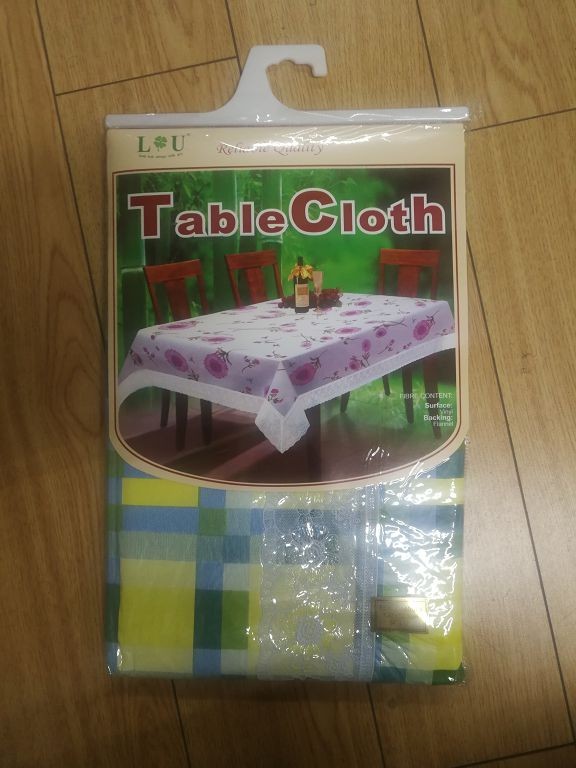IUT008, Table Cloth 137x183cm