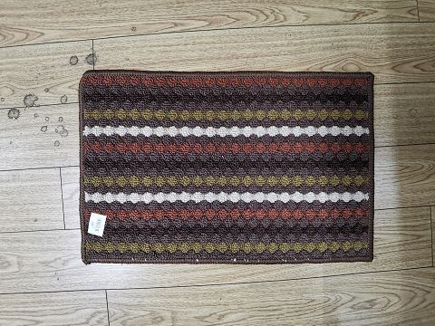 LS131, mat 37x57