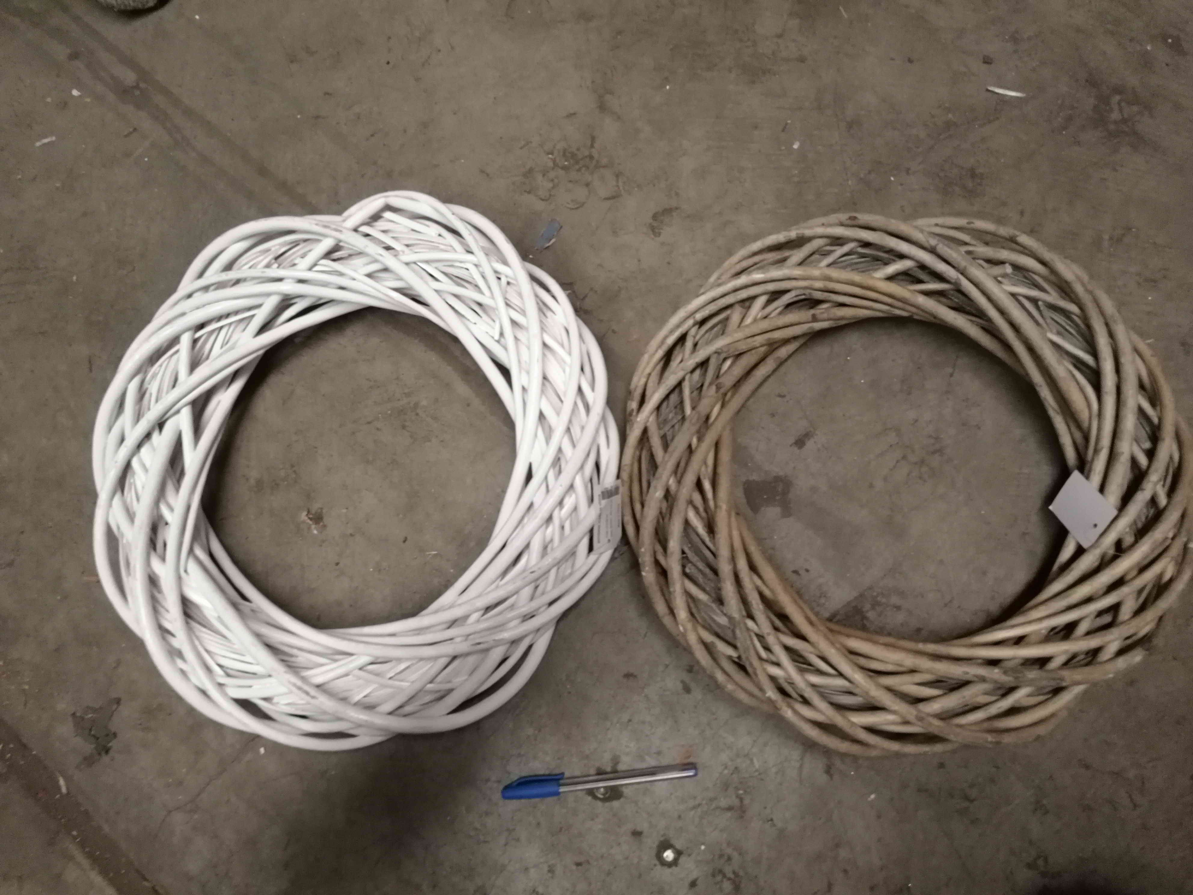 $5, sinobase circle with tie