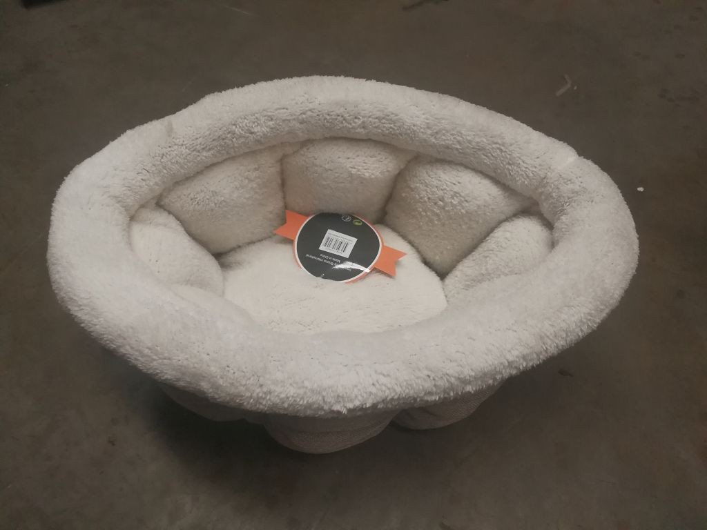 PE034450, Pet Bed Sherpa HW Med Rnd 42cm