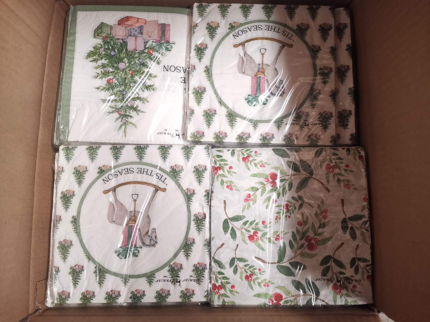 X312261, 3A 20PK 33X33CM 2PLY NAPKINS-TIS THE SEASON