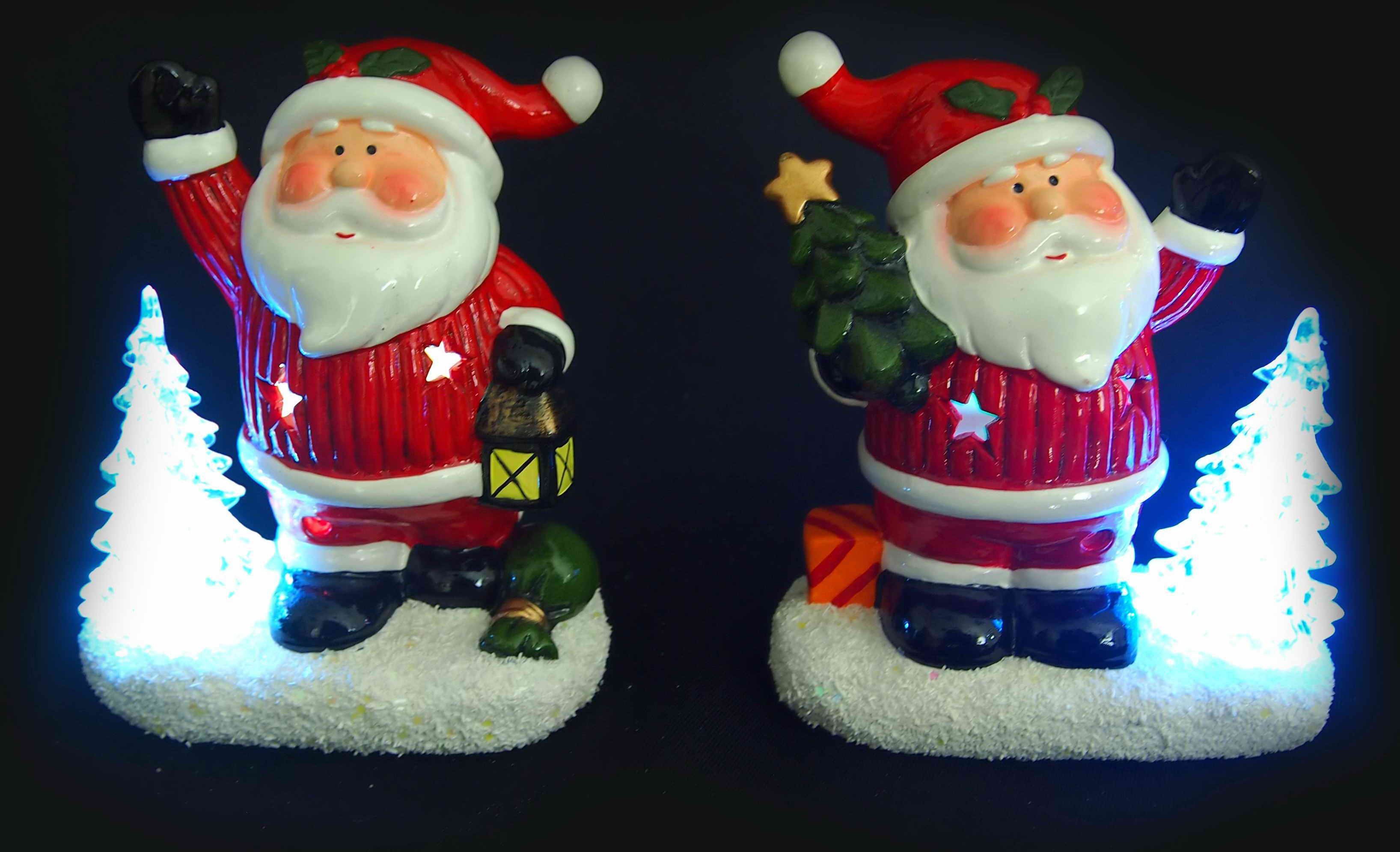  LED SANTA WITH ACRYLIC TREE 2ASST 