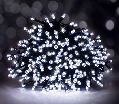 25X19, XL0886, 400 LEDS FLASHING COOL WHITE 19.95m