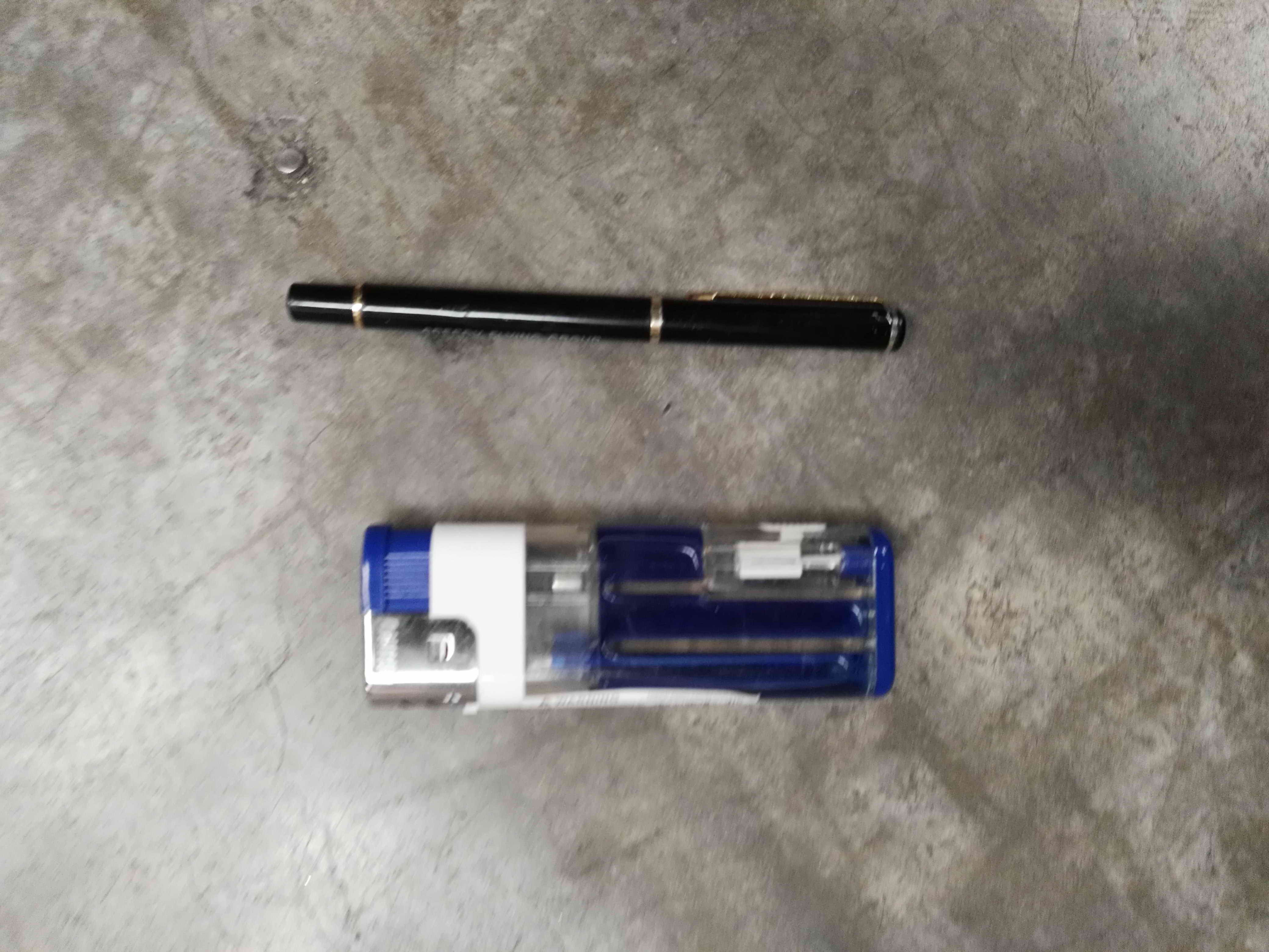 C12L, Large Windproof Refillable With LED Ligh