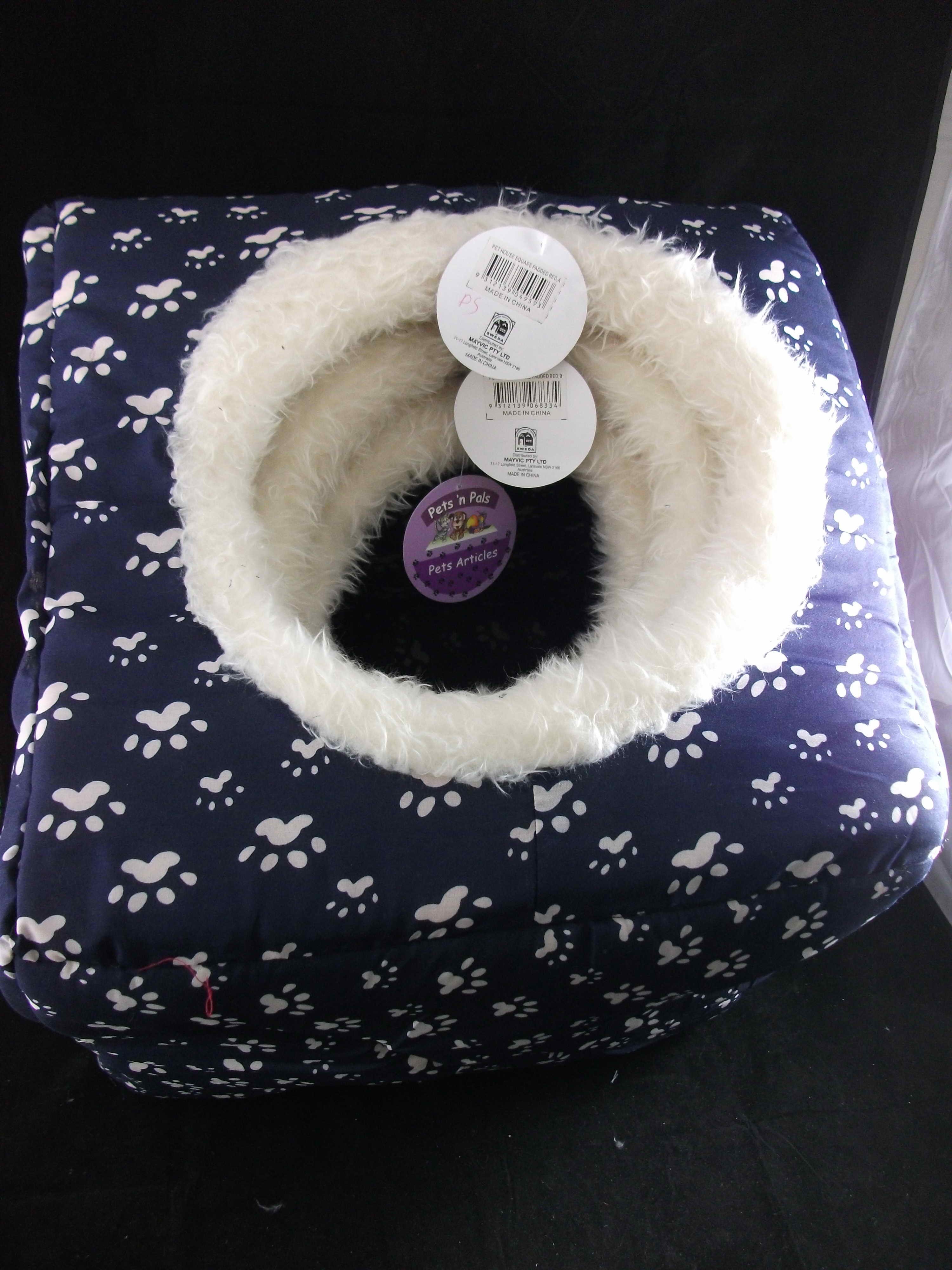 SET 3 PET HOUSE SQUARE PADDED BED