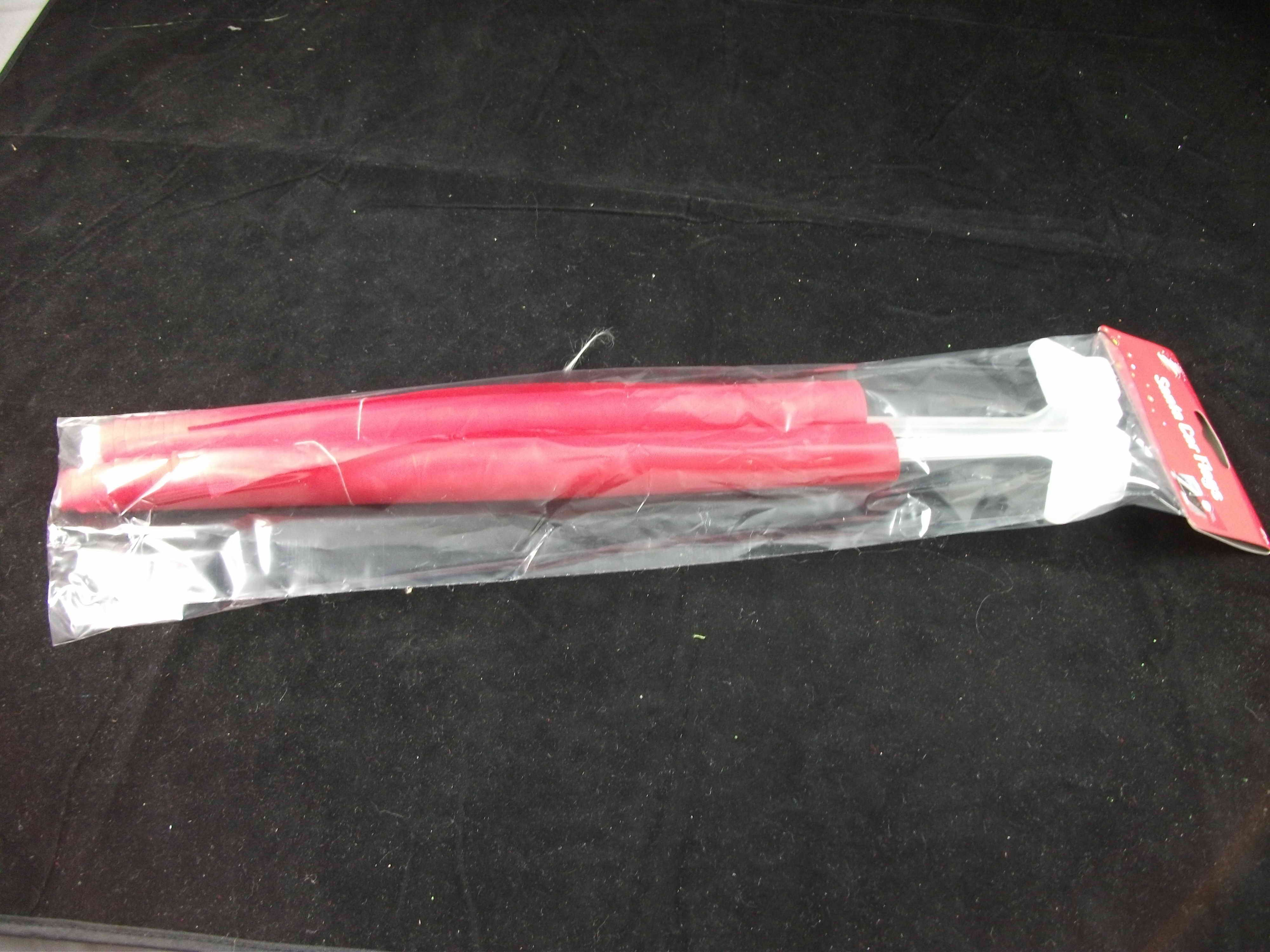20X37, XA5534, SANTA CAR FLAG 2PC NYLON PRT