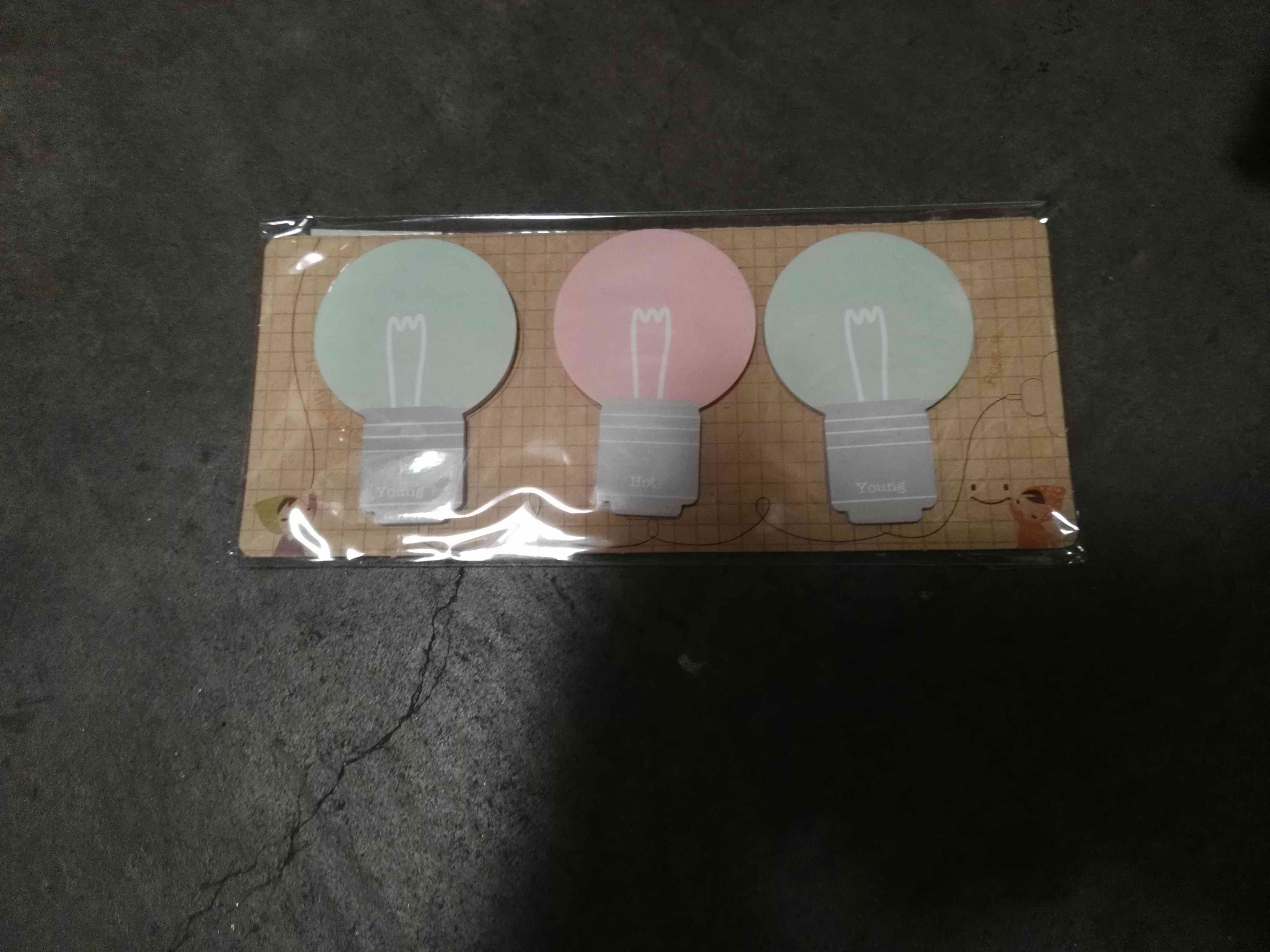 $0.5, E16L, stick note