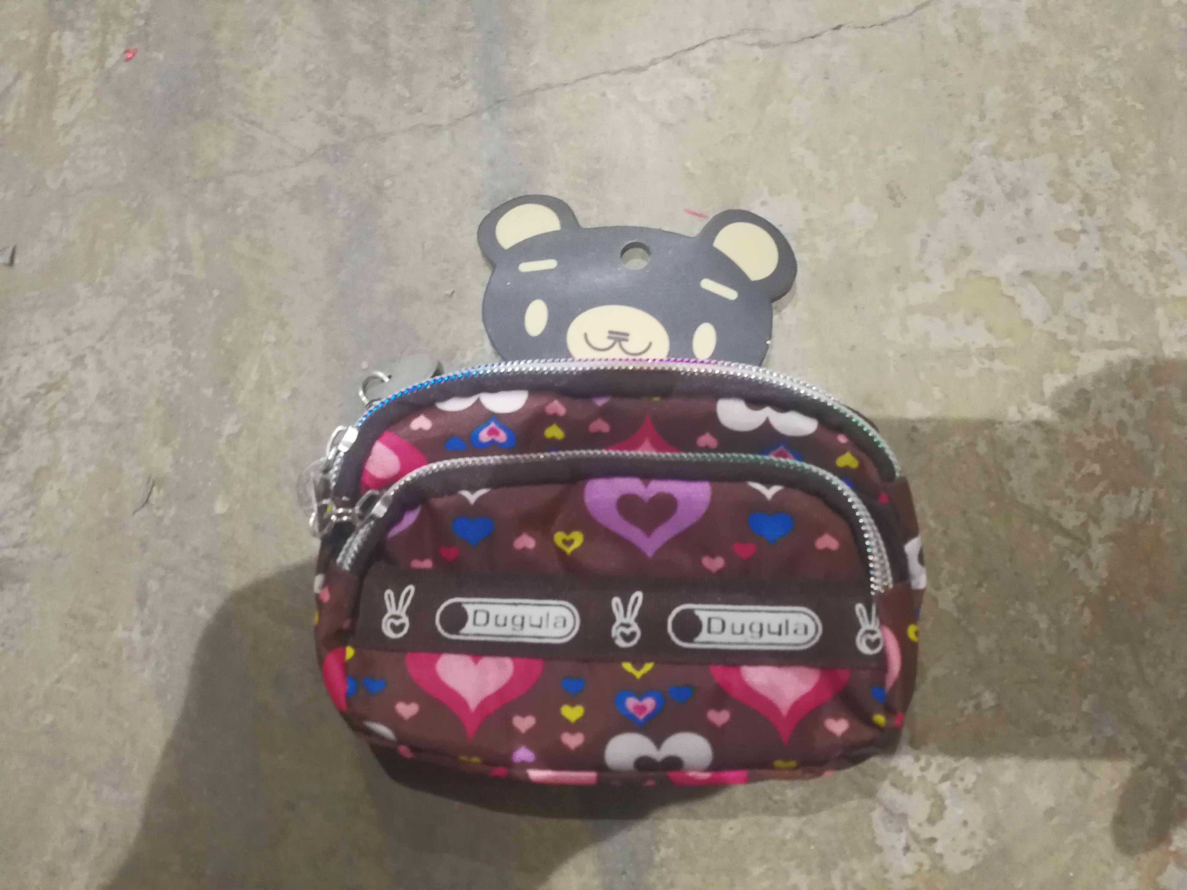 B5L, purse