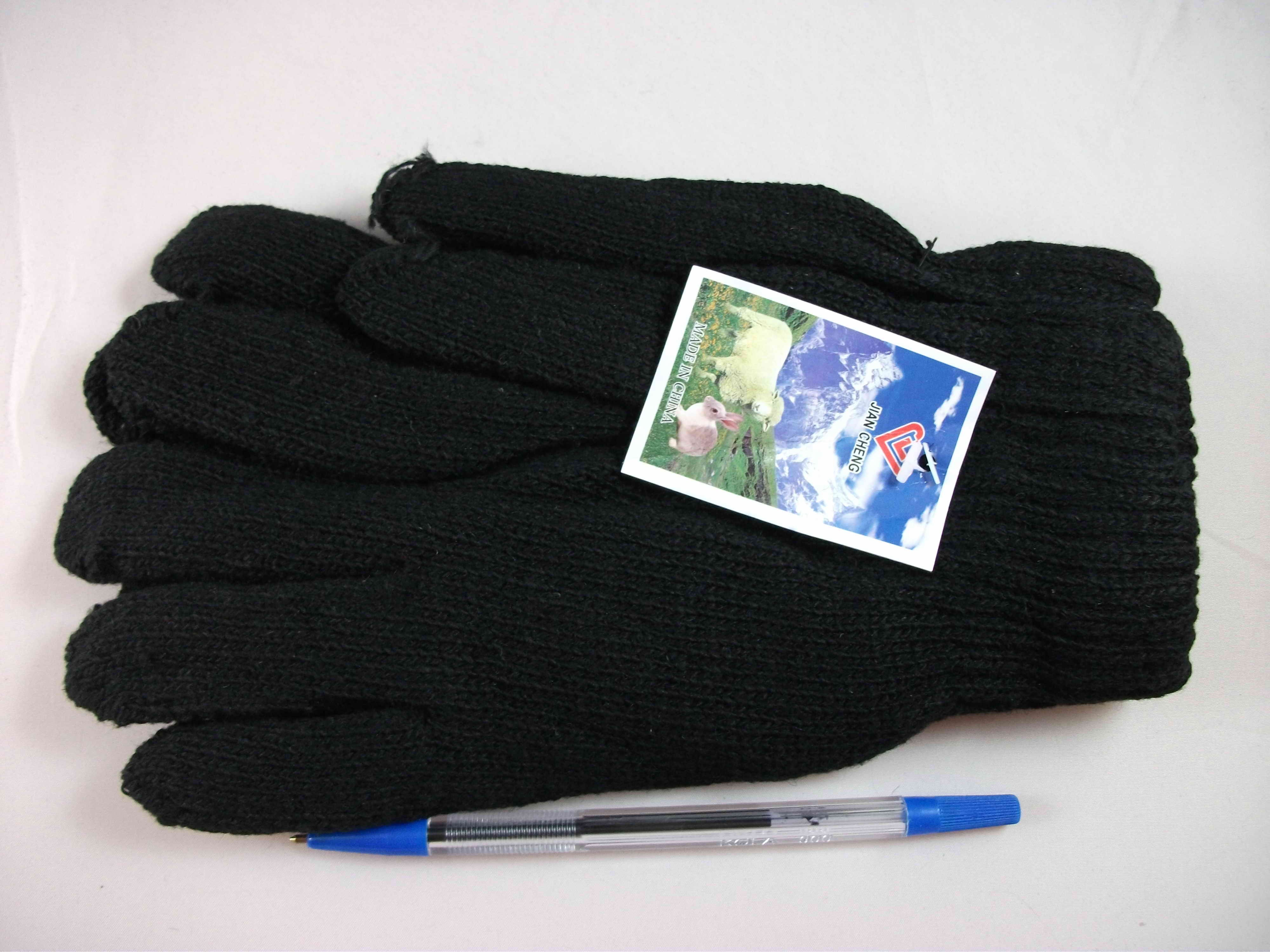 $2.5,gloves