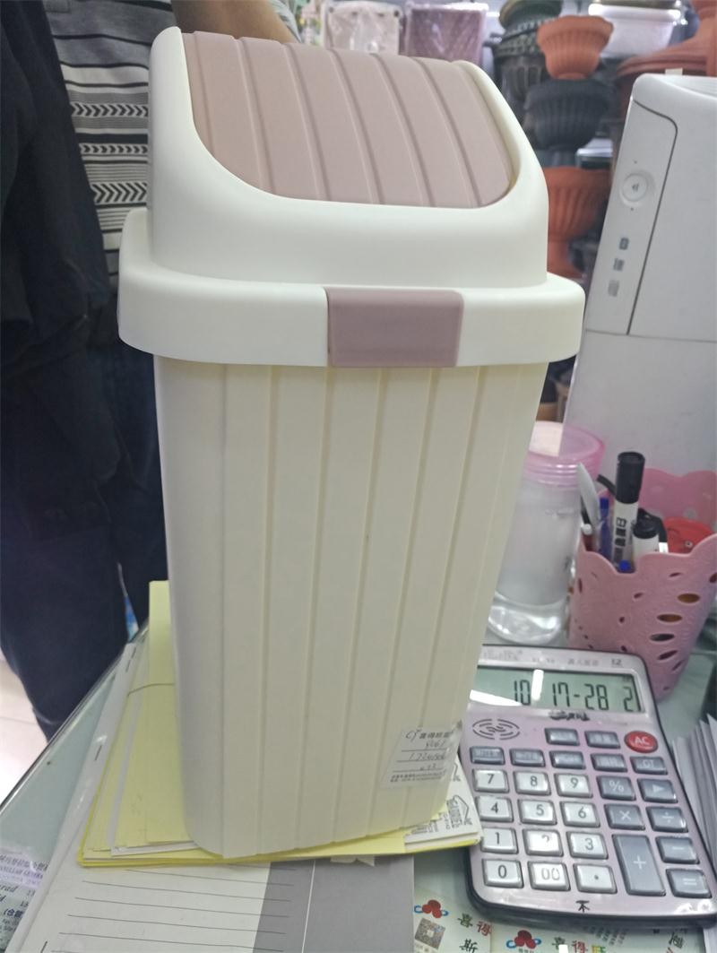 C2M, 56413, plastic rubbish bin