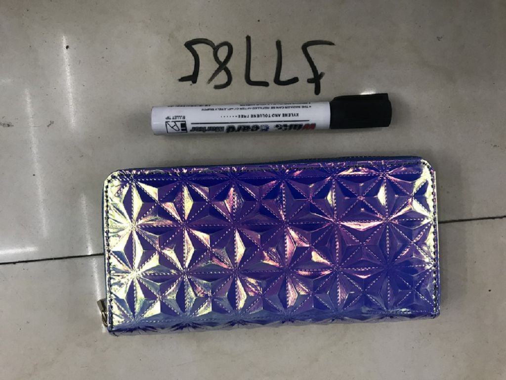 D11H, CLEARANCE, 57785, wallet